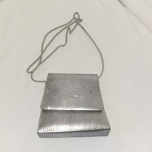 Silver mini Cross body 👜
